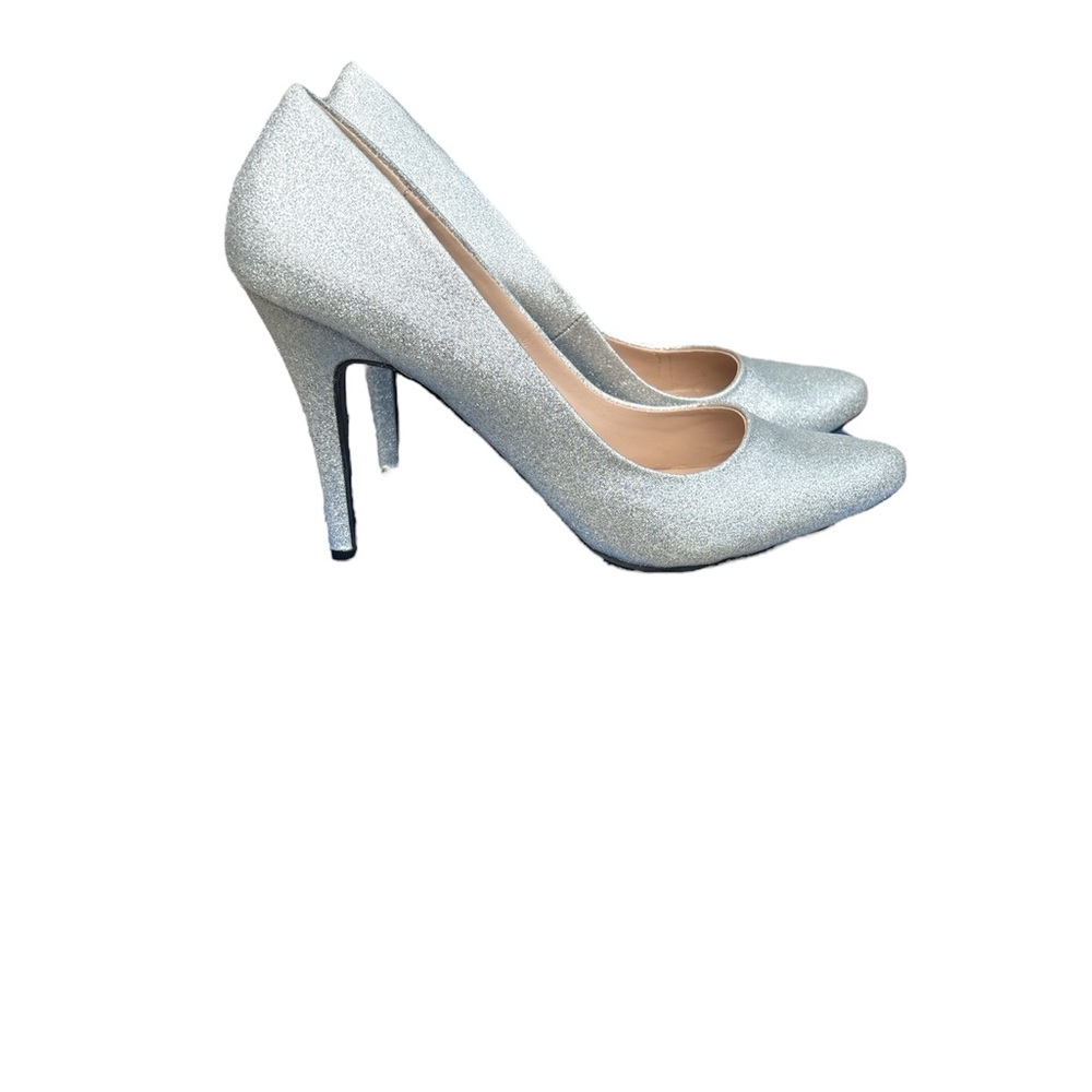 DE BLOSSOM COLLECTION Shimmering Silver Heels - Picture 3 of 5